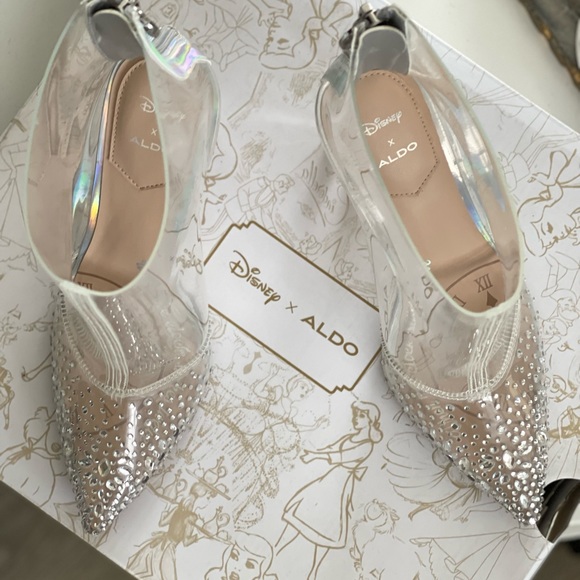 Aldo x Disney Boots - NWT - Picture 3 of 3